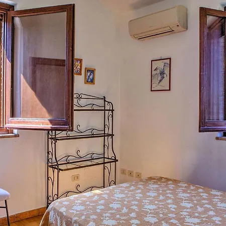 Villa Poggiente 15&2, Emma