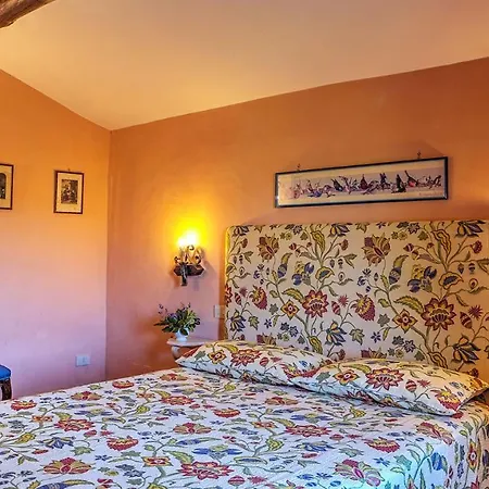 Villa Poggiente 15&2, Emma