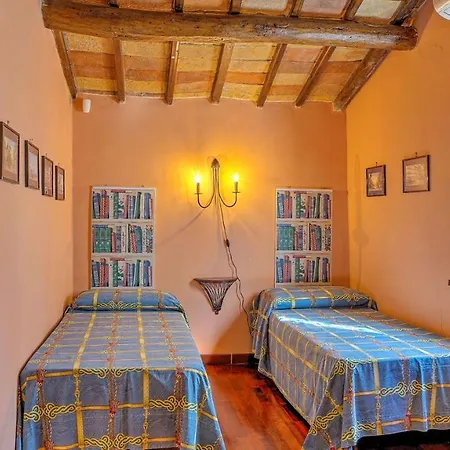 Villa Poggiente 15&2, Emma *