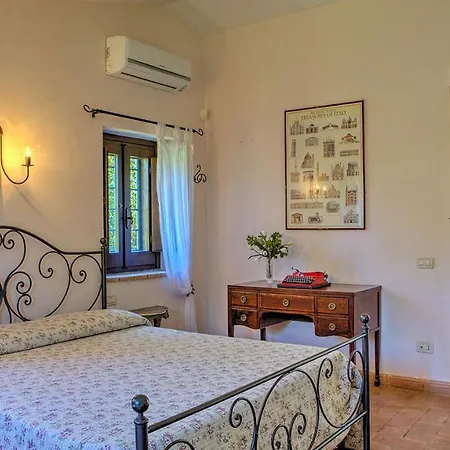 Villa Poggiente 15&2, Emma