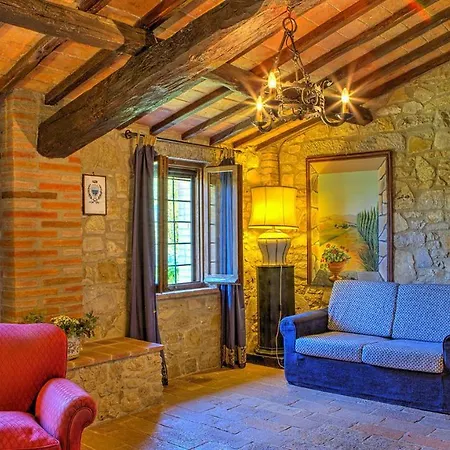 Poggiente 15&2, Emma Villa